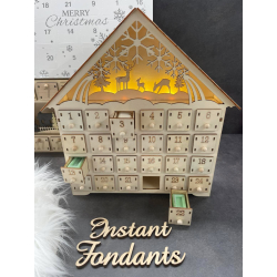 CALENDRIER MAISON EN BOIS